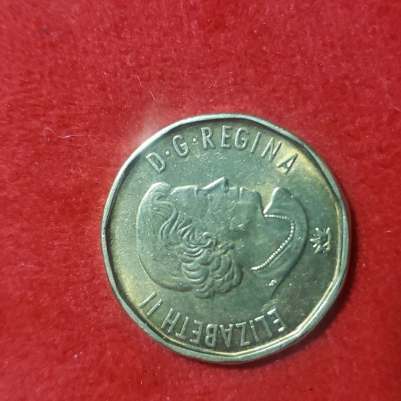 1867-2017 limited edition Canadian loonie - Picture 2 of 2